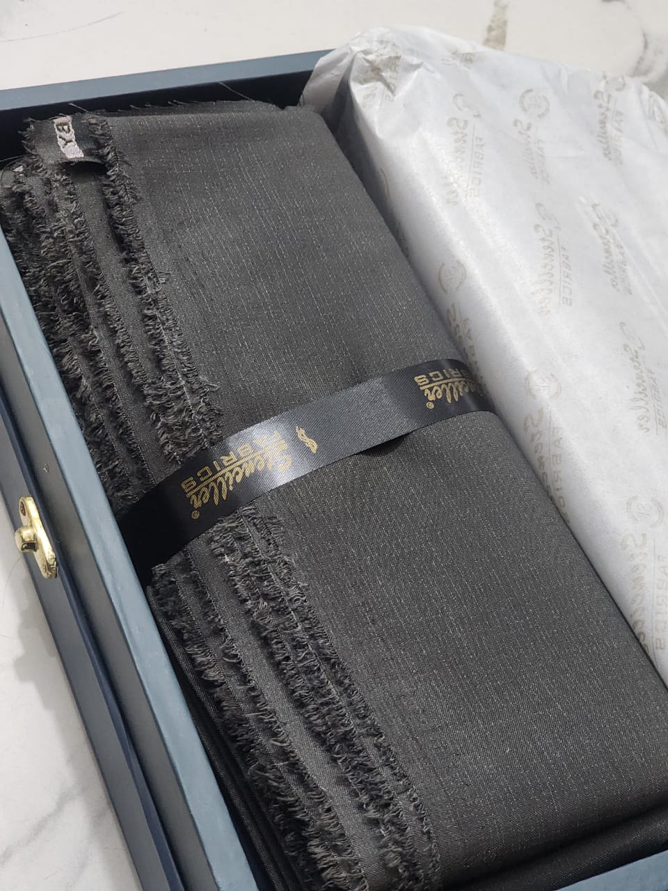 Stenciller Men's Ideal Suiting Wash & Wear