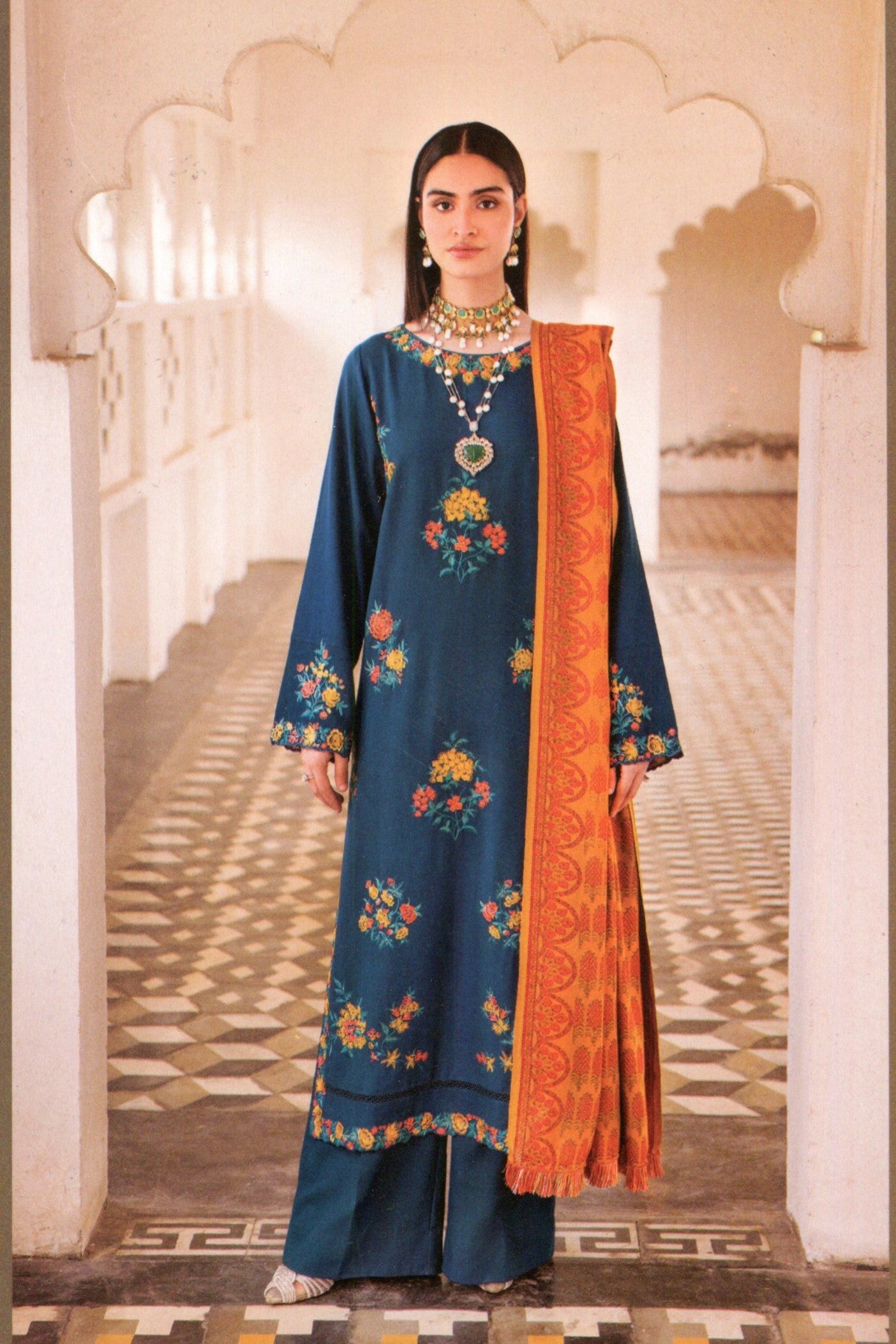 RajBari Embroidered Karandi Luxury 3PC - Branded Cut Pieces