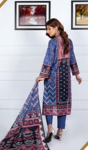AMAL-LAWN-1003