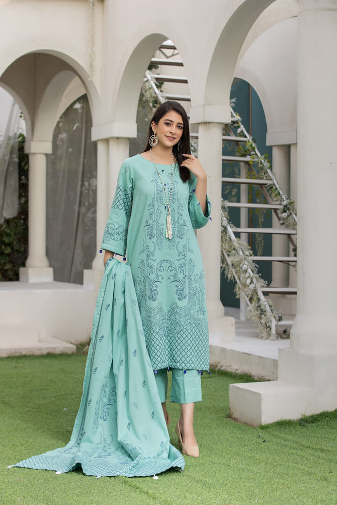 Zainab-Digital Printed Dyed Composed Jacquard Khaddar-L-Ferozi-3PC - Branded Cut Pieces