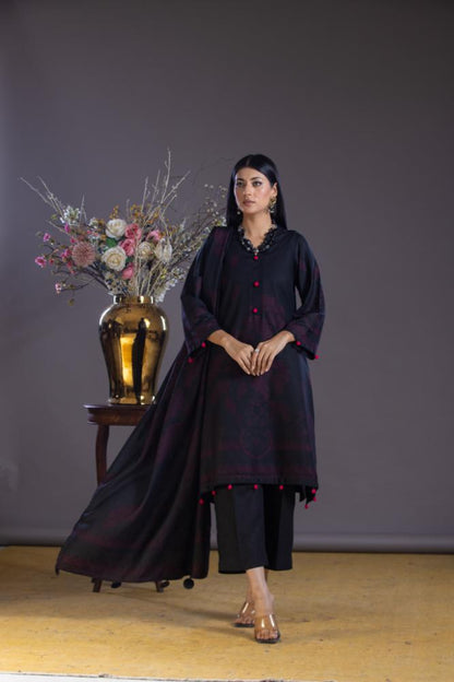 Zainab-Dyed Composed Jacquard Karandi-Black-3PC