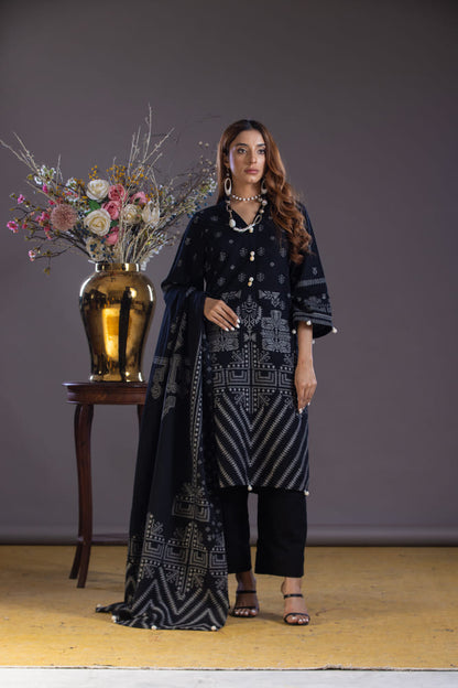 Hania&Minahil-Dyed Composed Jacquard Khaddar-Black-3PC - Branded Cut Pieces