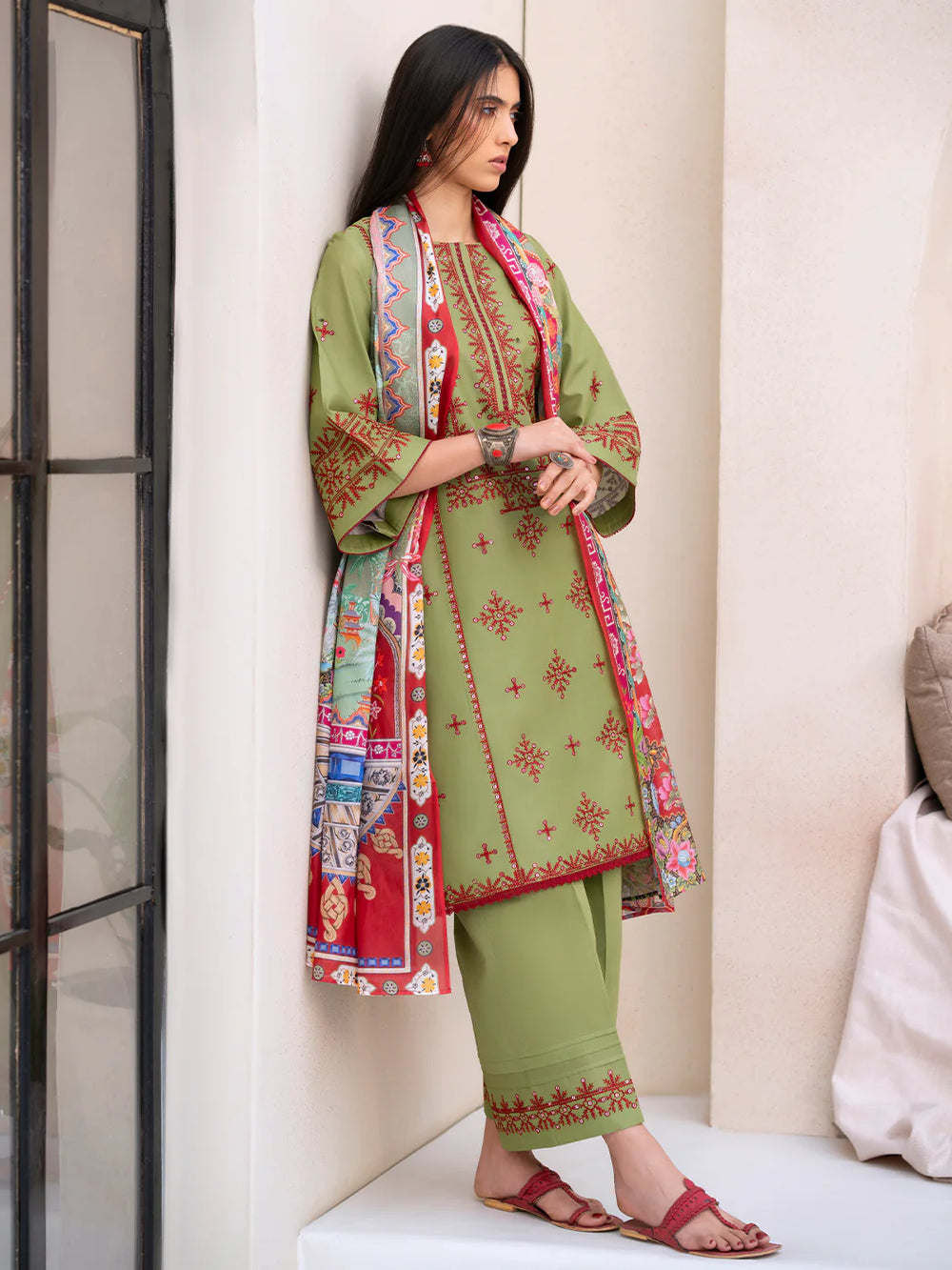 BINIL-AINA-LUX-L-3PC-A-83
