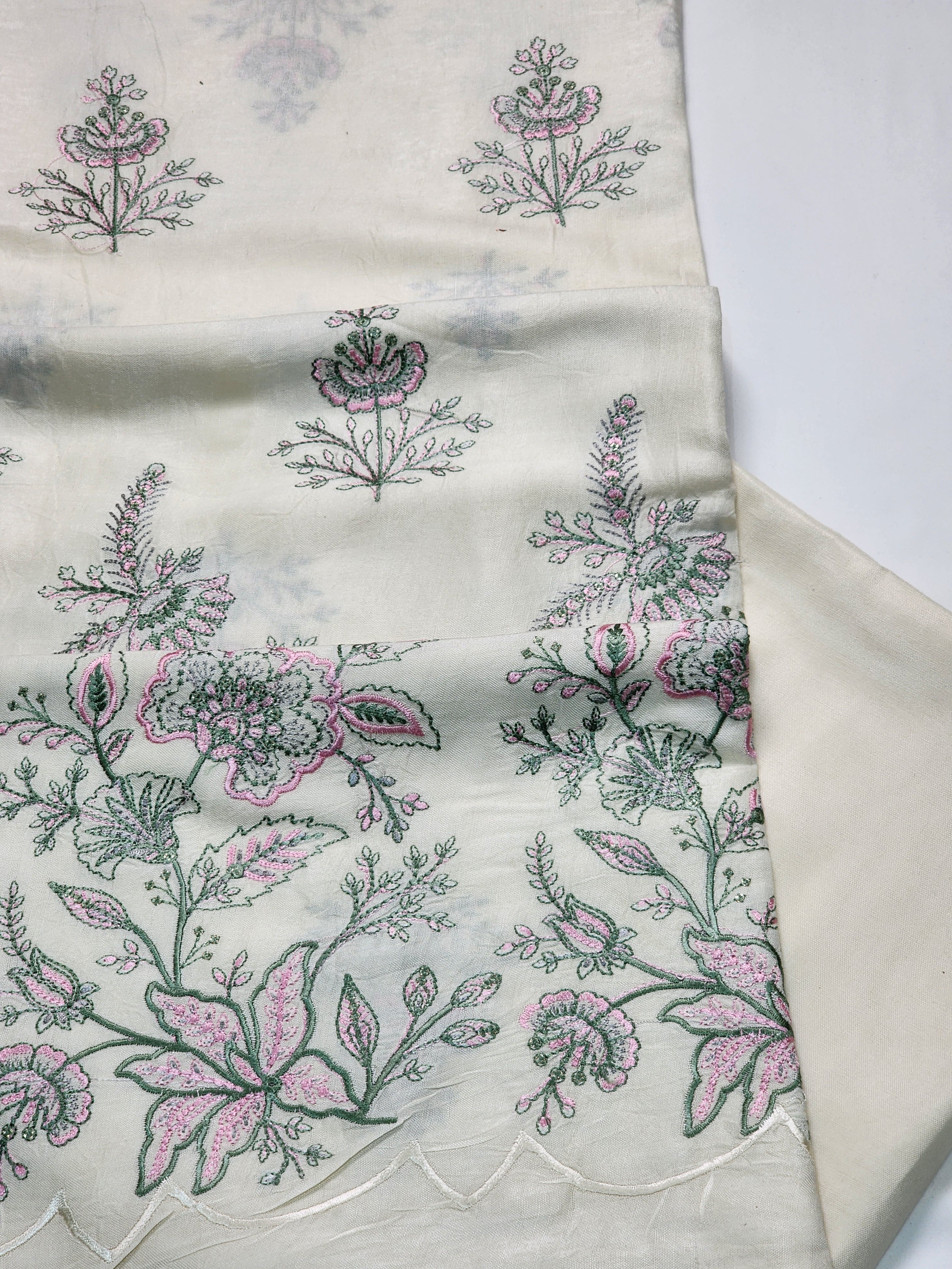 DSG-B-EMB-SILK-144