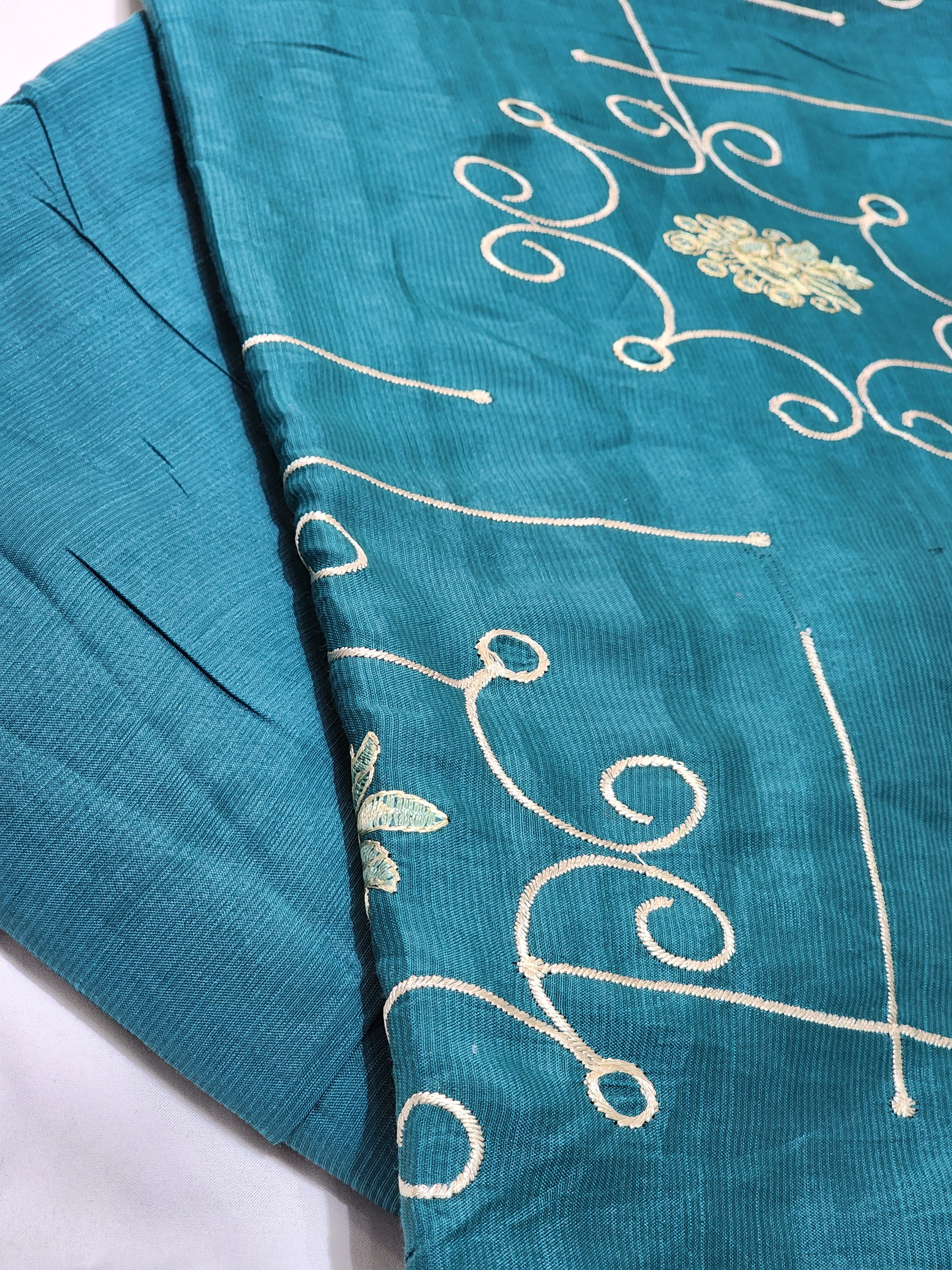 DSG-EMB-SILK-221