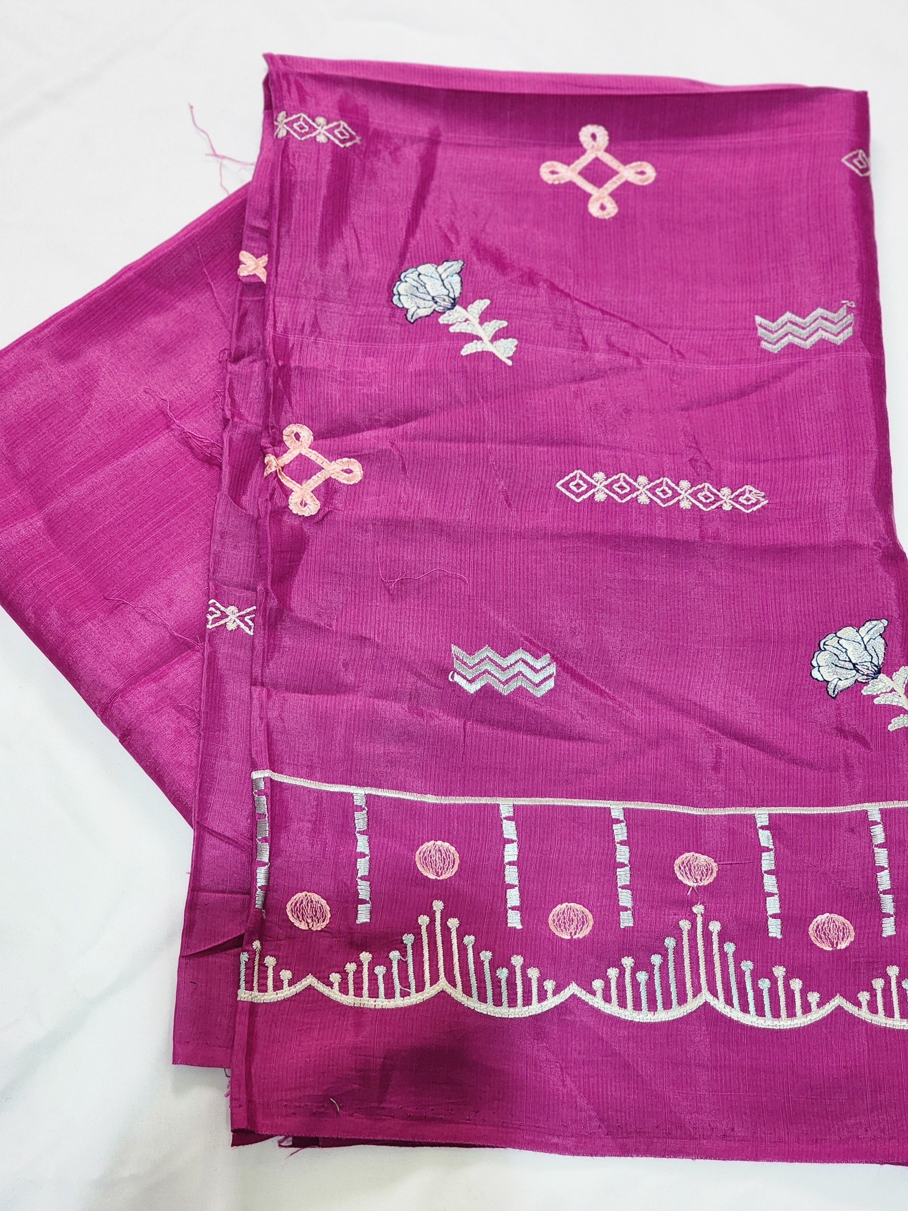 DSG-EMB-SILK-223