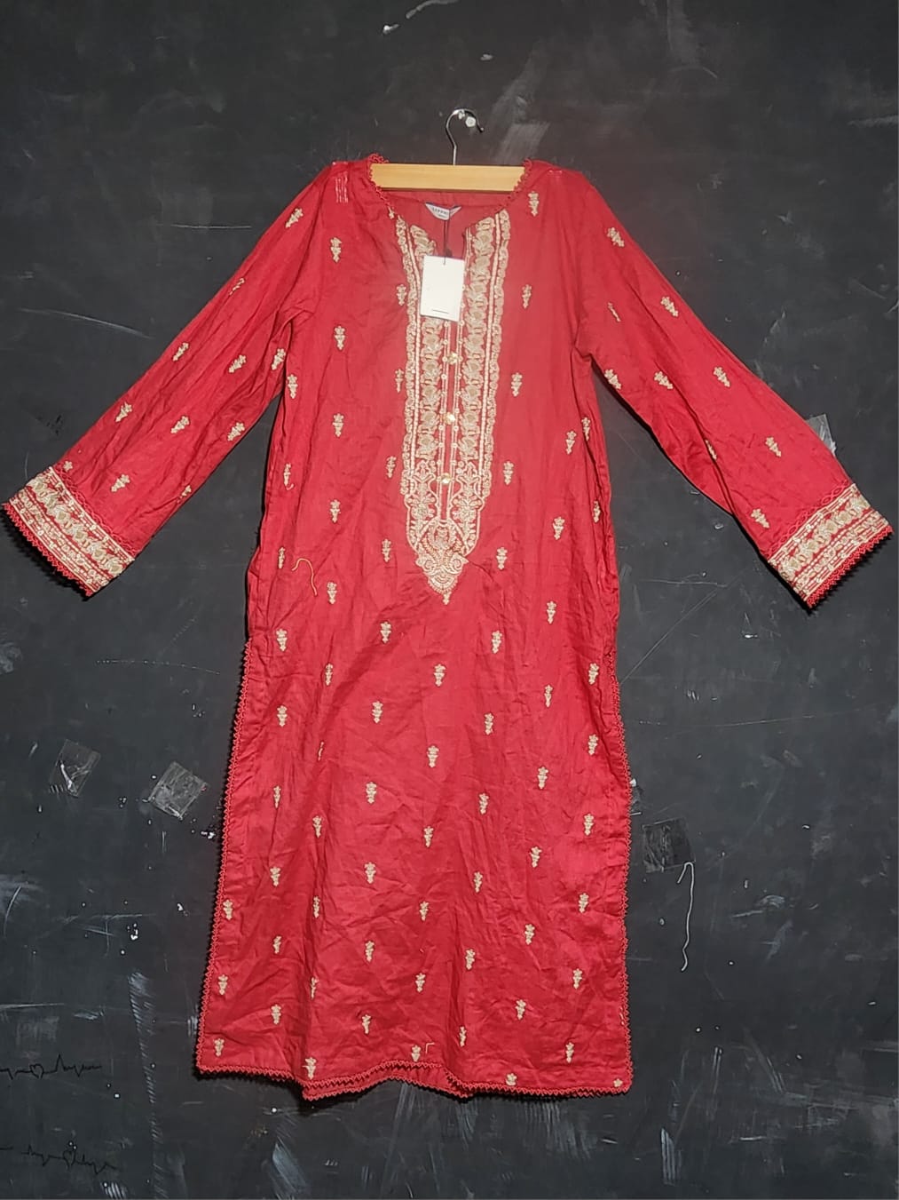 EMB-SMALL-81