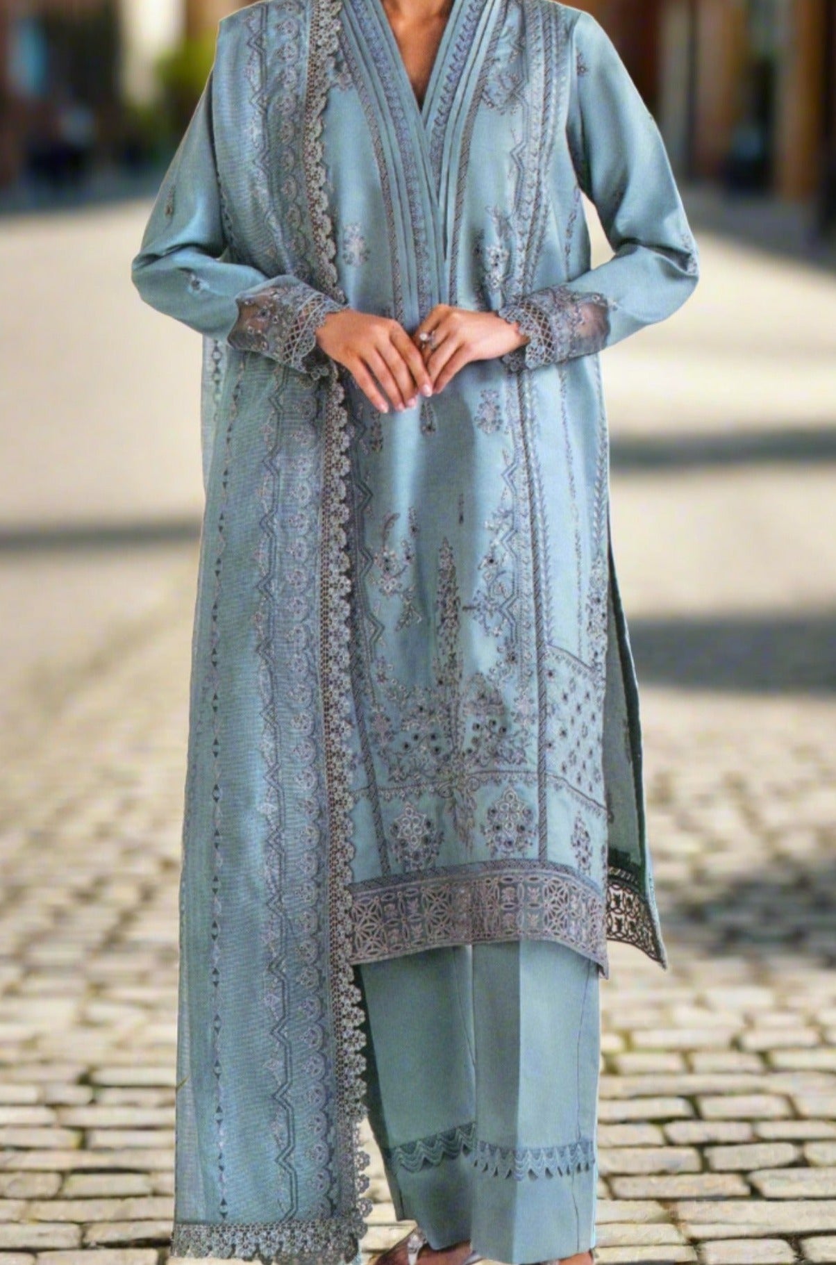 FL-FESTIVE-LAWN-Luxury-A-2