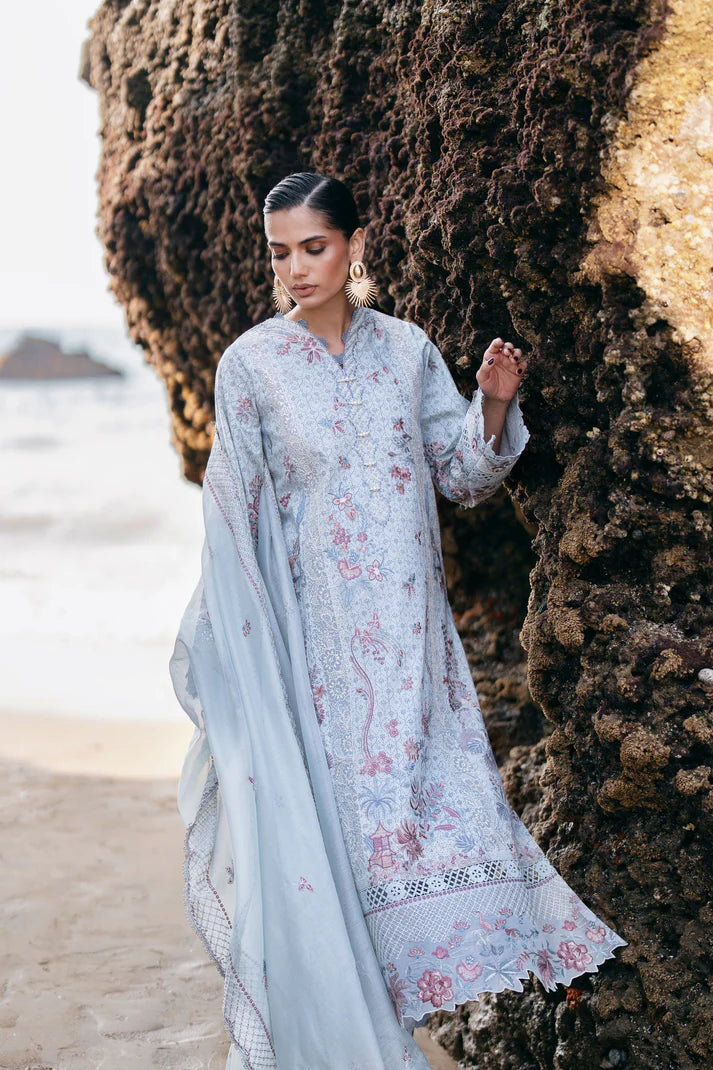FLRNT-LUX-LAWN-1685