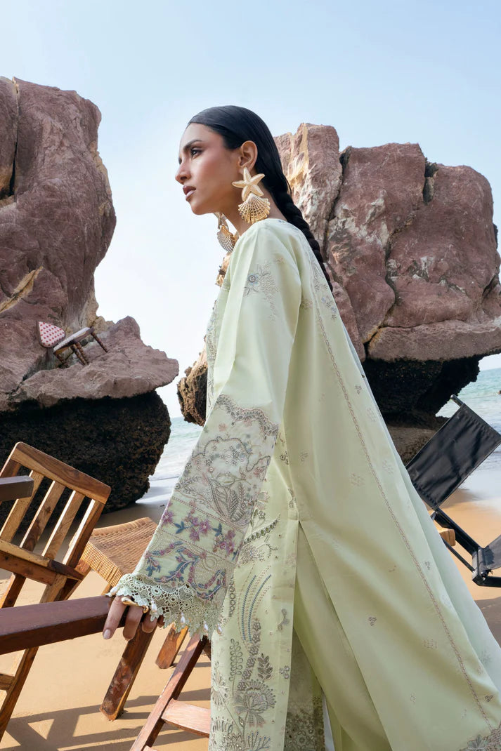 FLRNT-LUX-LAWN-1691
