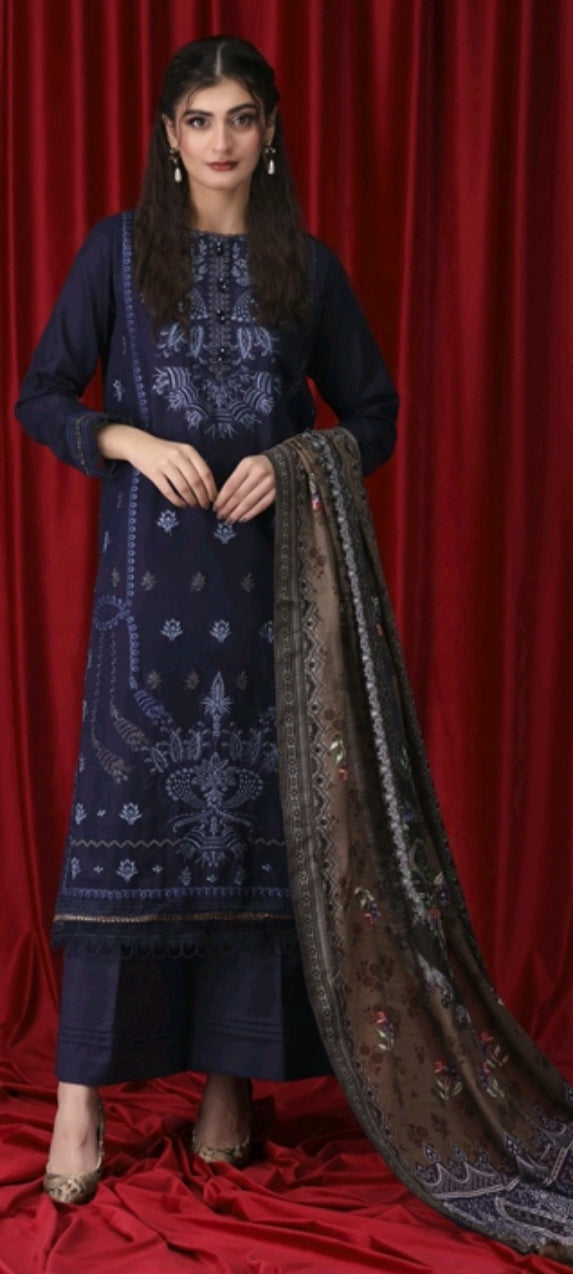 Hania Minahil Embroidered Khaddar 3pc