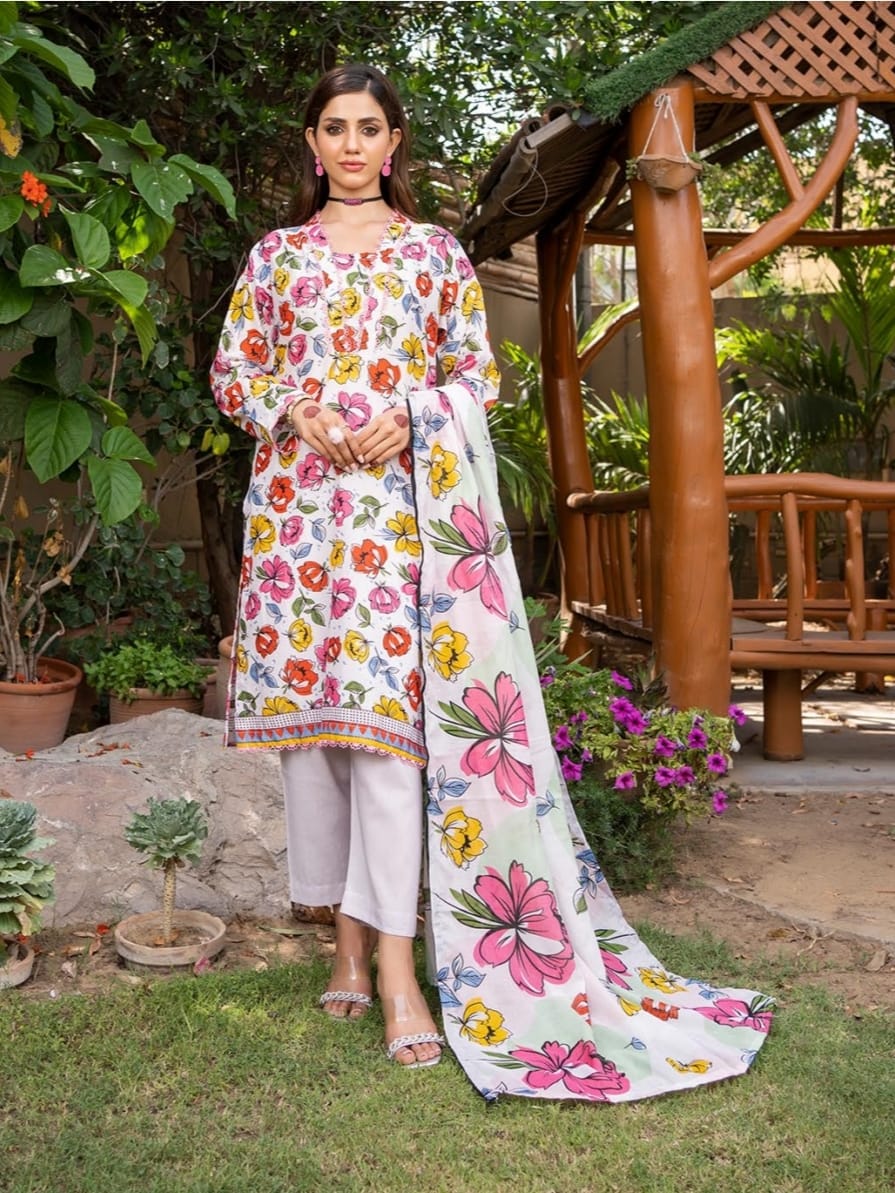 JAFF-ARBISH-LAWN-1095