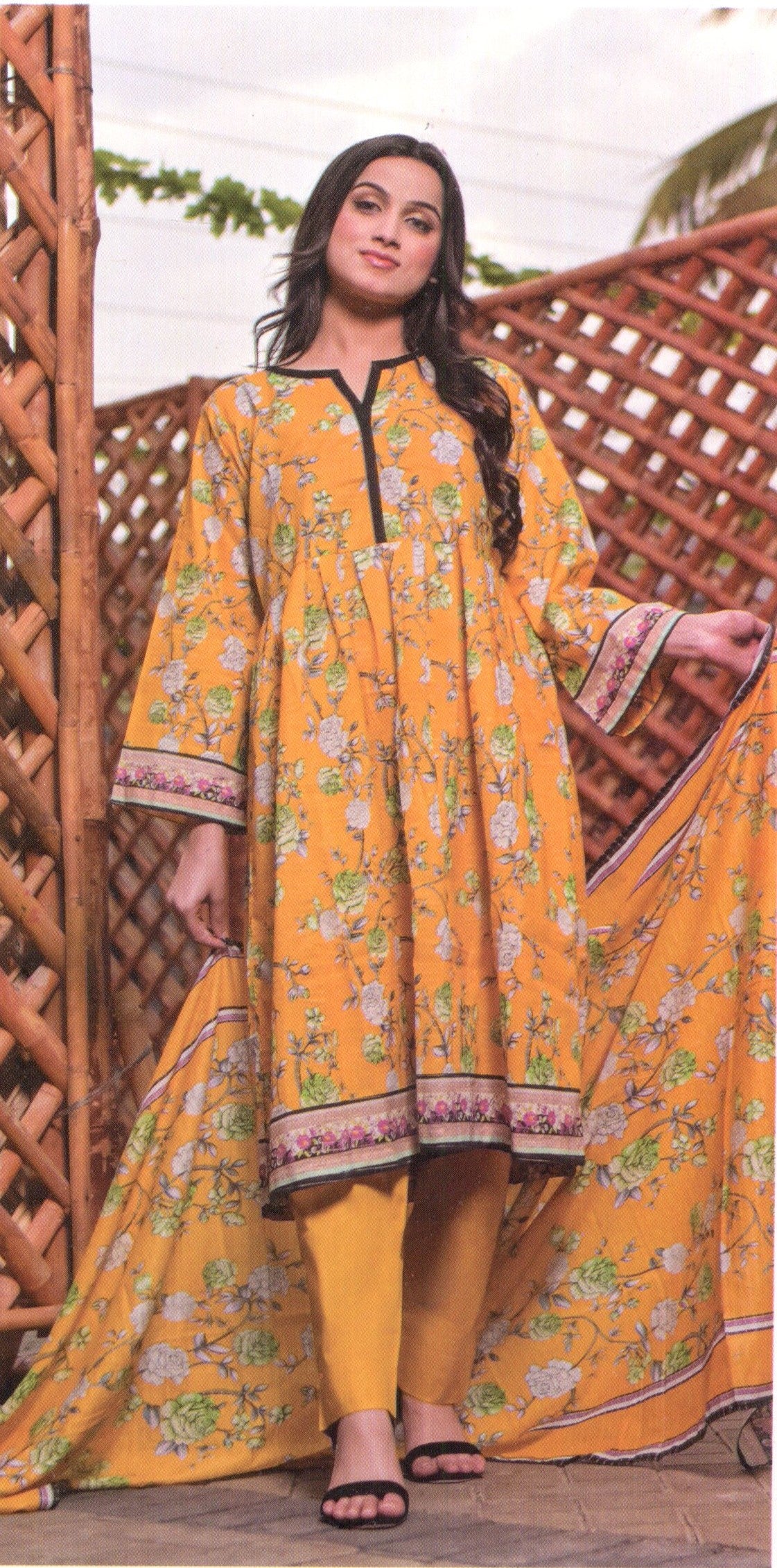 JAFF-AYNA-LAWN-1079