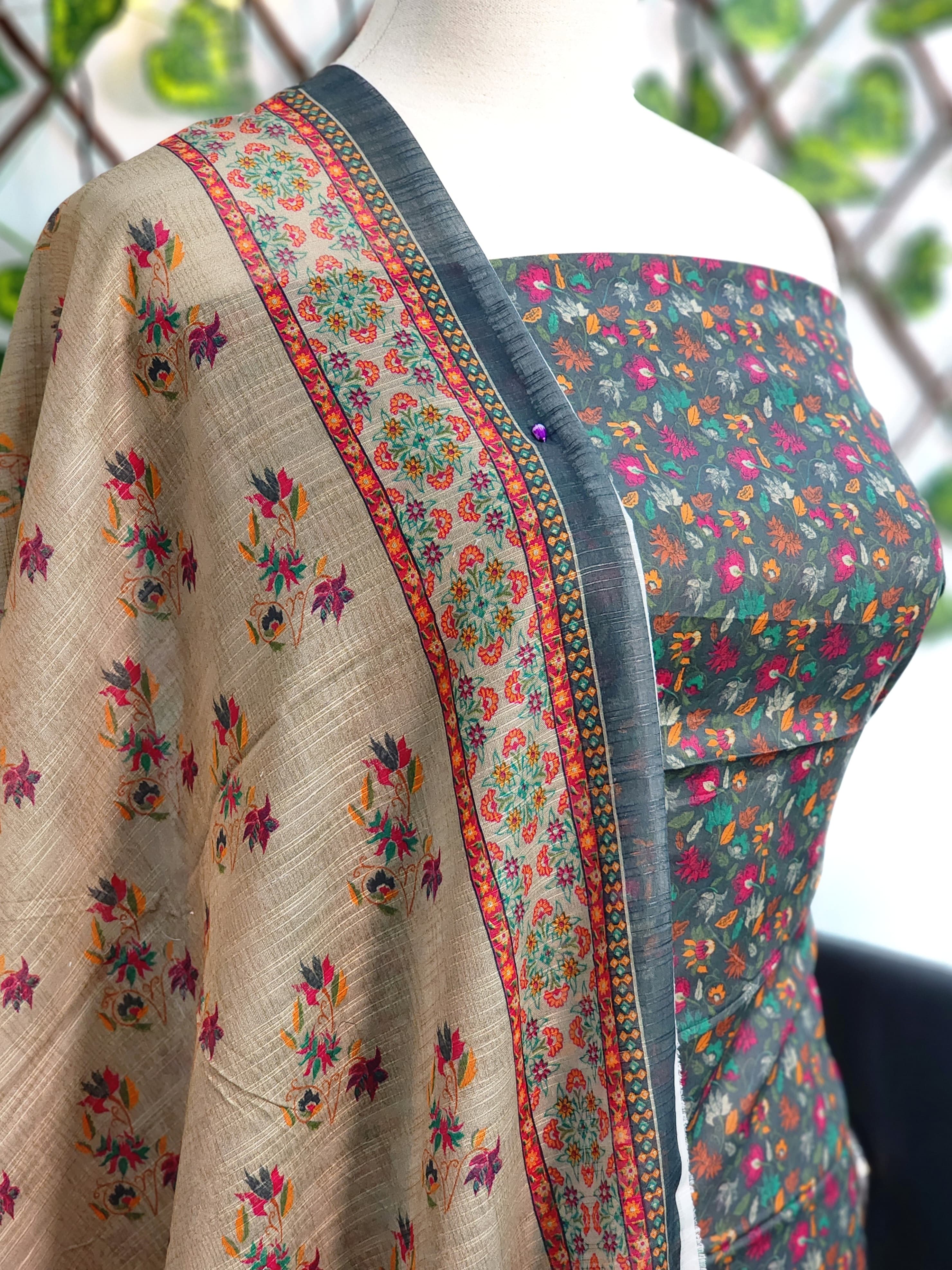 MUSKAN-PRINTED-LAWN-3PC-07