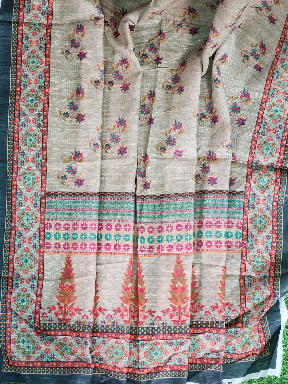 MUSKAN-PRINTED-LAWN-3PC-07