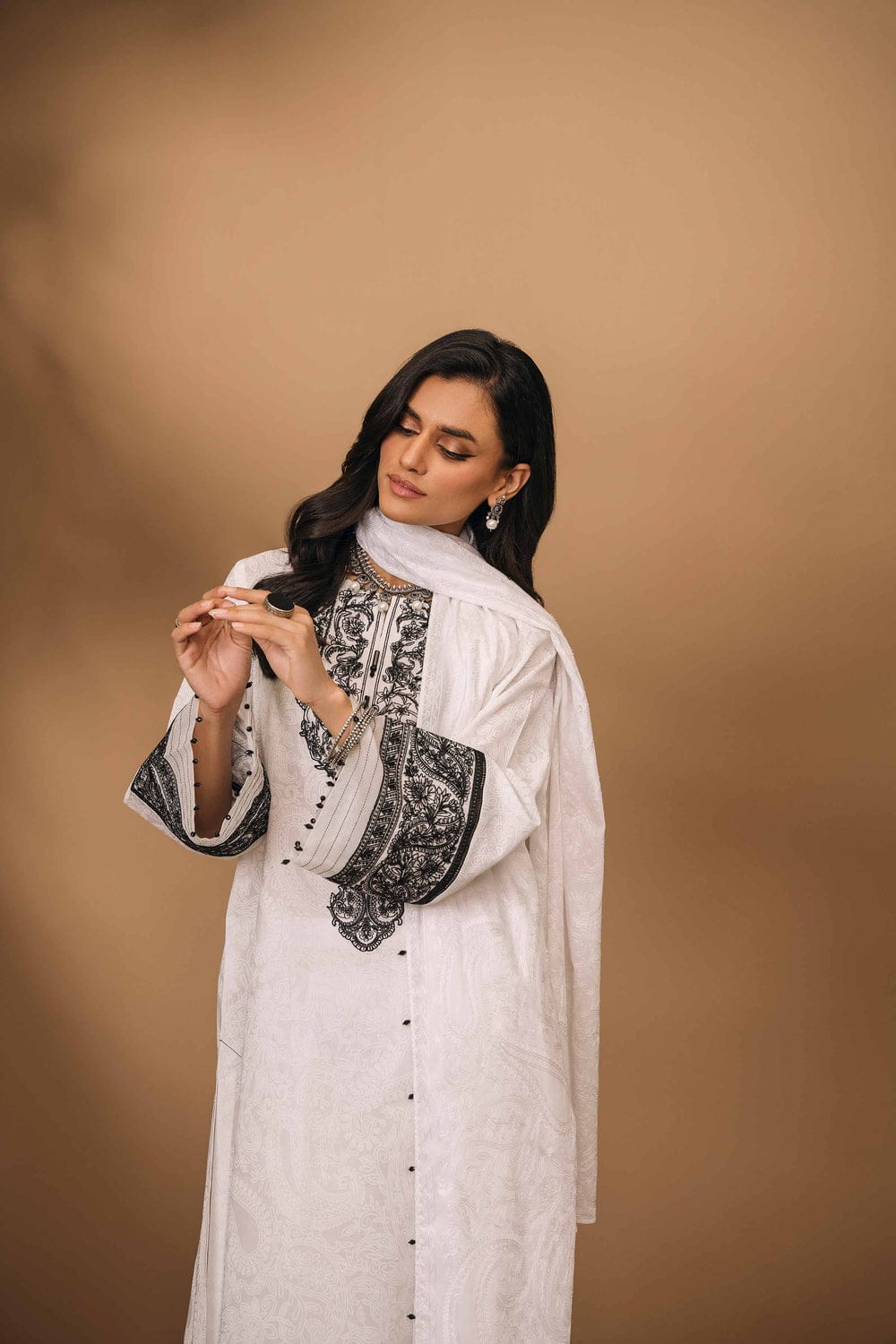 N-EMB-50%-LWN-3PC-89