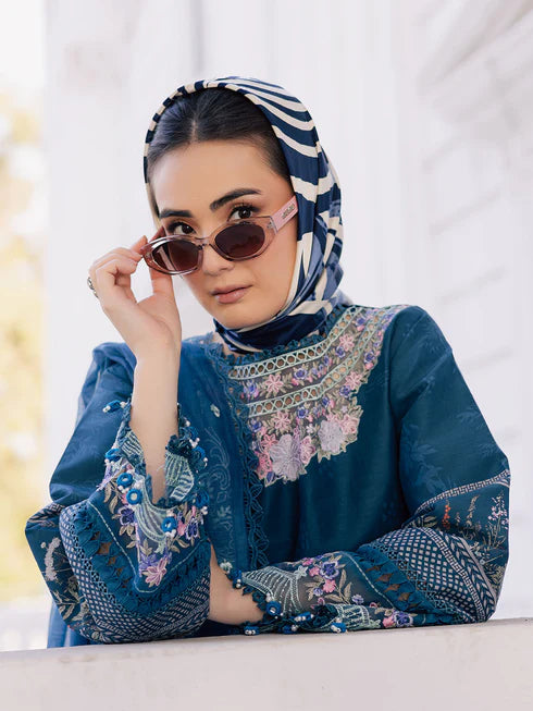 PR-VOL-2-IVY-BLOOM-08