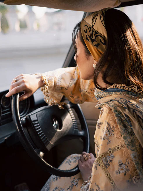 PR-VOL-2-IVY-BLOOM-09