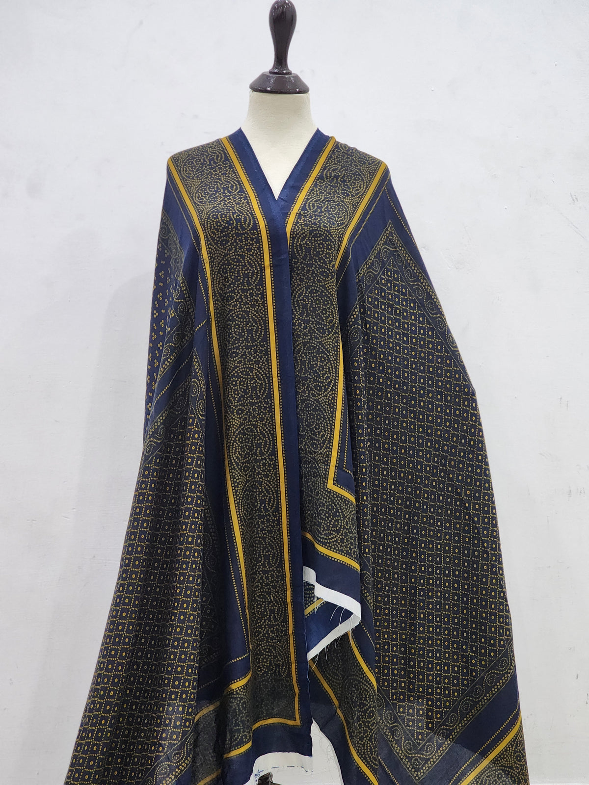 SAPP-WOOL-SHAWL-100