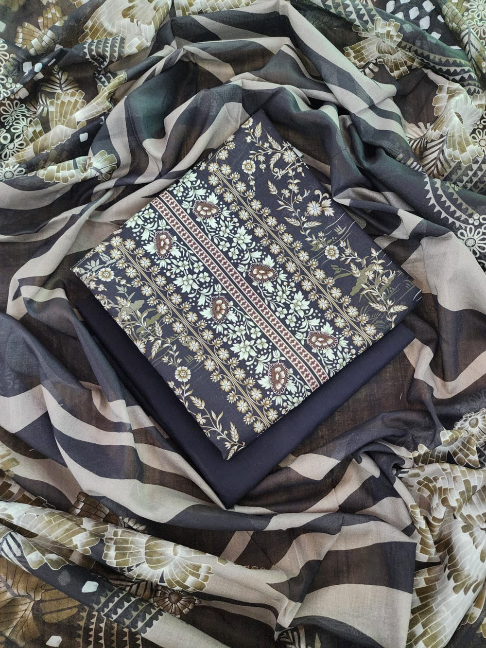 SOHA-AFREEN-PRNT-LAWN-3PC-17
