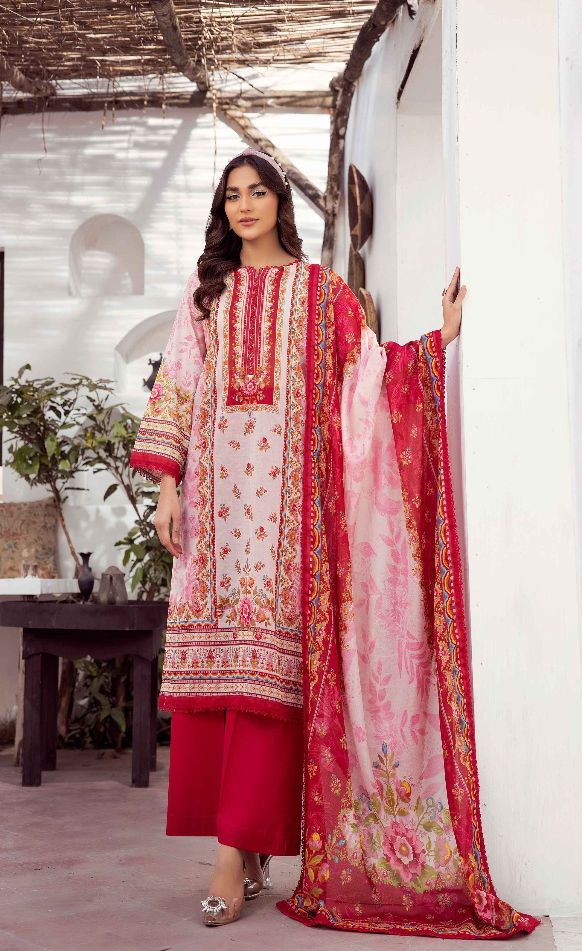 Suhana Bazm-e-Dinar printed Lawn 3PC - Branded Cut Pieces