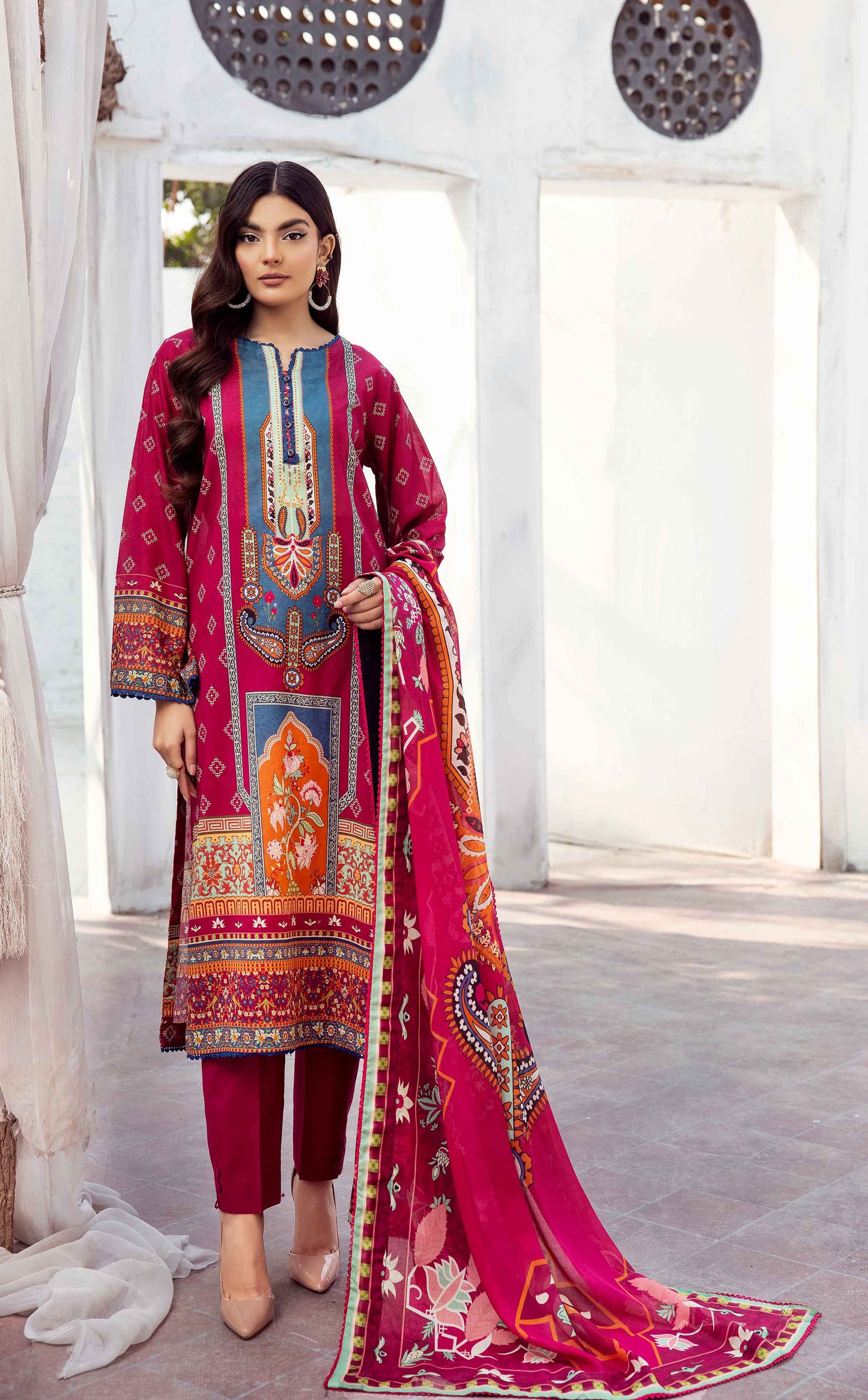 Suhana Bazm-e-Dinar printed Lawn 3PC - Branded Cut Pieces