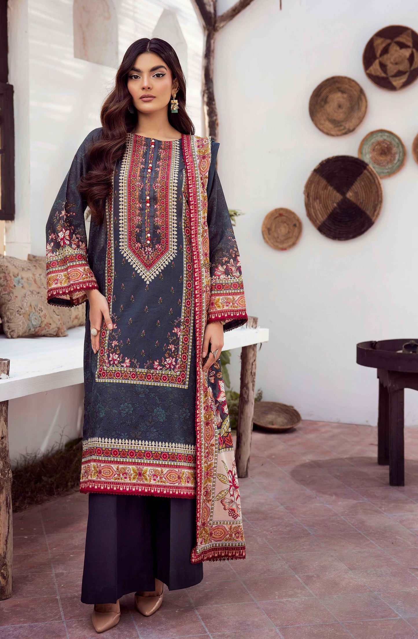 Suhana Bazm-e-Dinar printed Lawn 3PC - Branded Cut Pieces