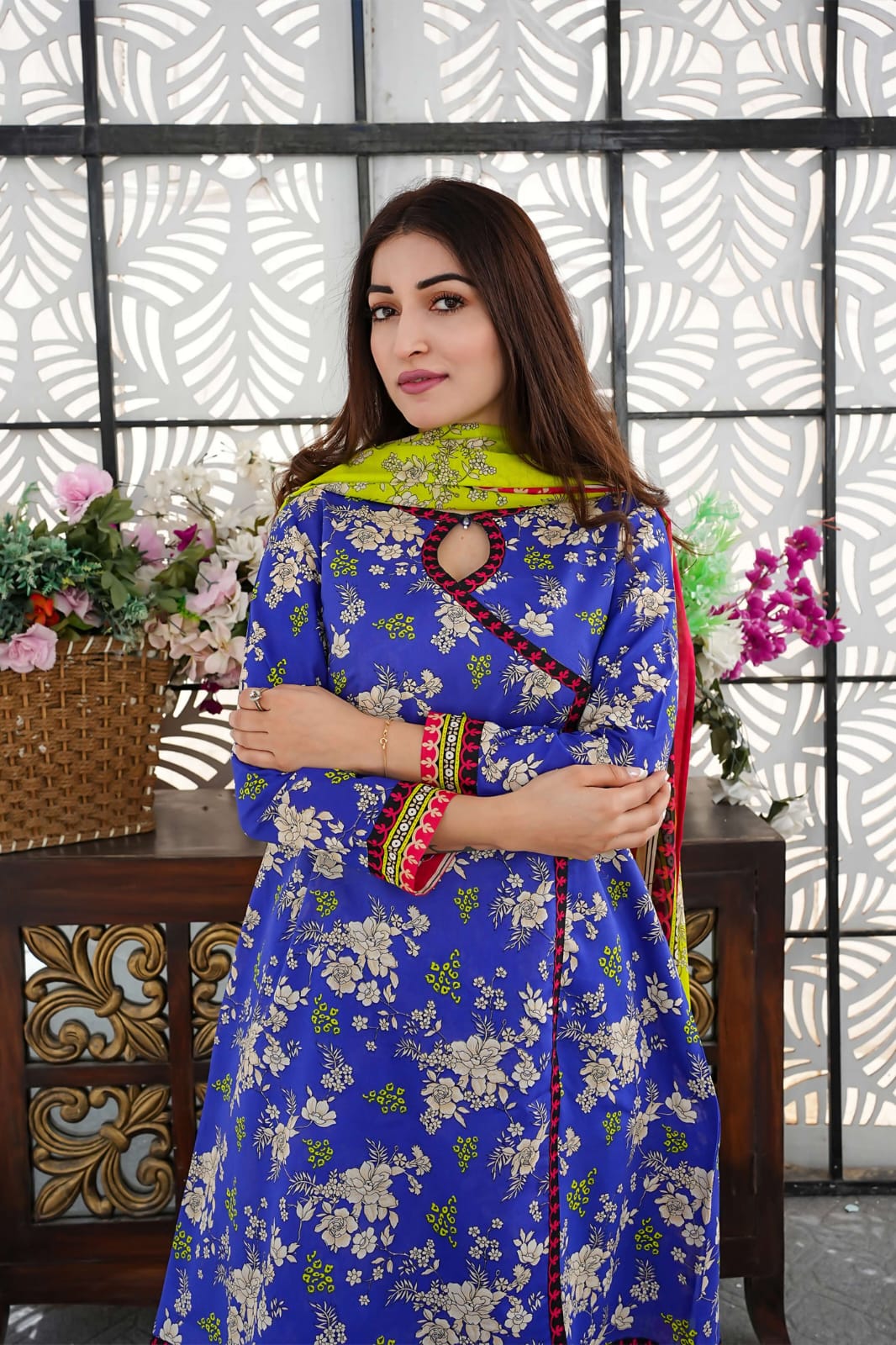 JAFF-ARBISH-LAWN-1039